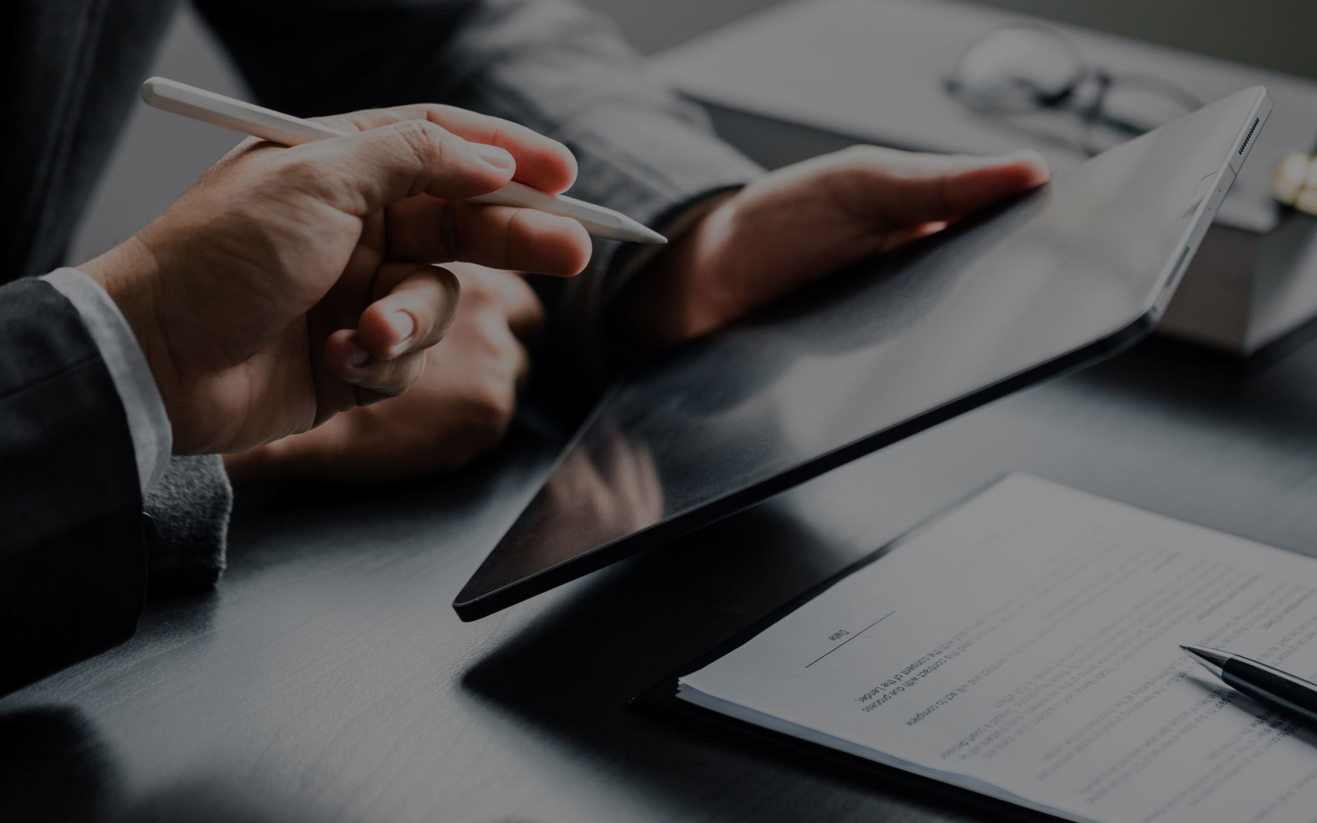 Investment & Consulting 